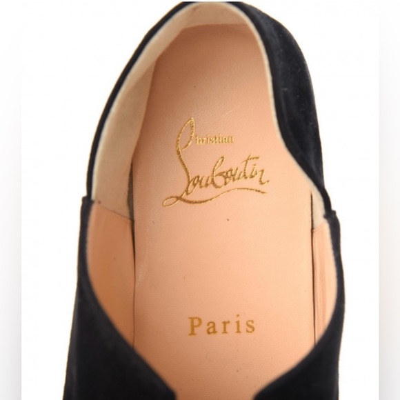 Never Worn Christian Louboutin Medinana Flat Veau Velours Size 38 - Picture 11 of 12